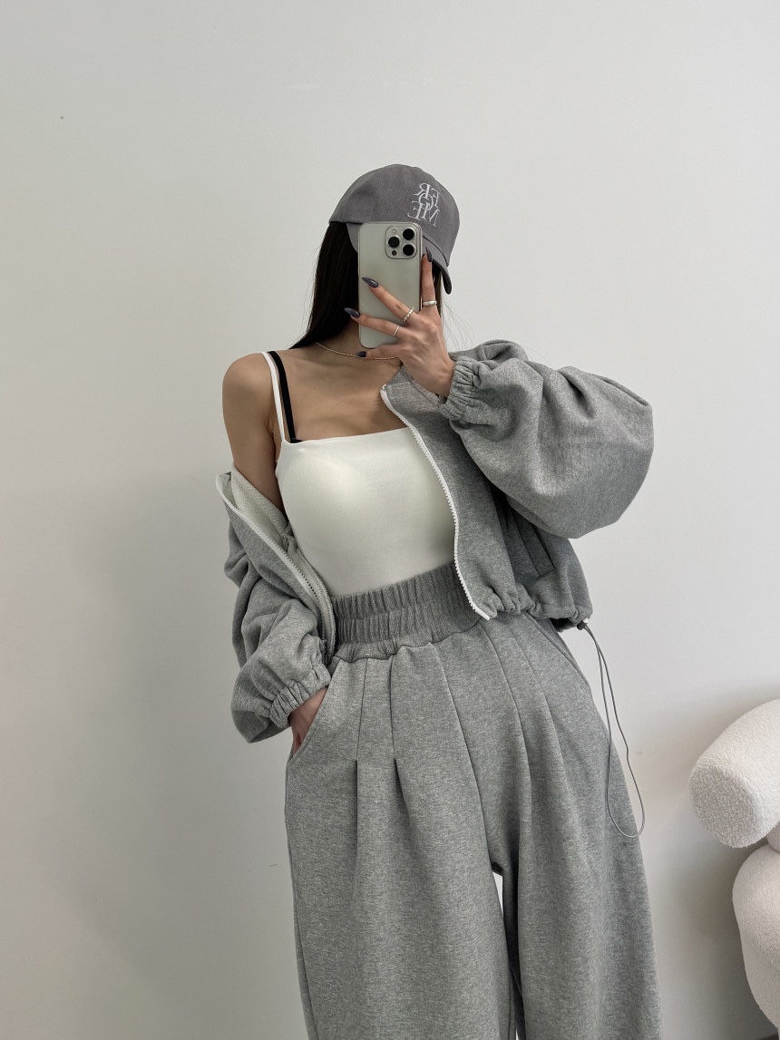 BLACK BABI韓國直郵㊣女裝新款推薦熱賣時尚休閑人氣吊帶背心BLACK BABI吊帶/背心