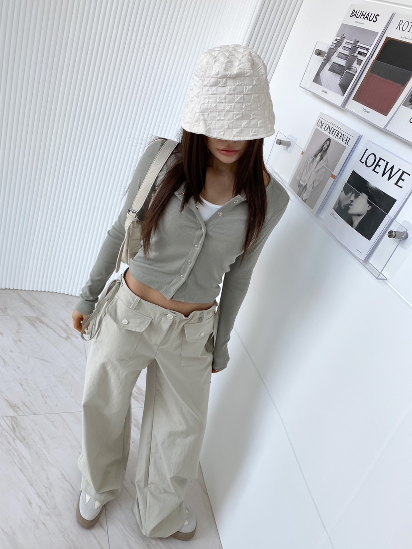 CLOTH韓國直郵㊣東大門實拍女裝新款推薦休閑熱賣套裝掛脖開衫CLOTH套裝
