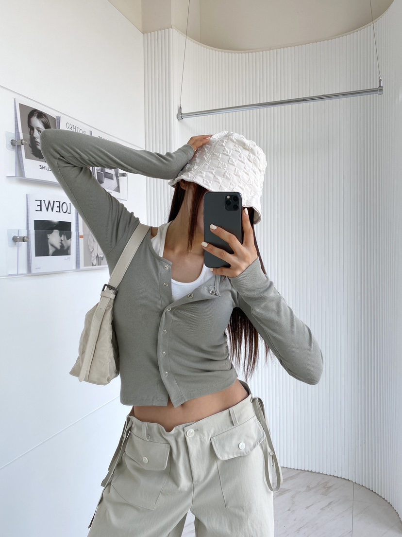 CLOTH韓國直郵㊣東大門實拍女裝新款推薦休閑熱賣套裝掛脖開衫CLOTH套裝