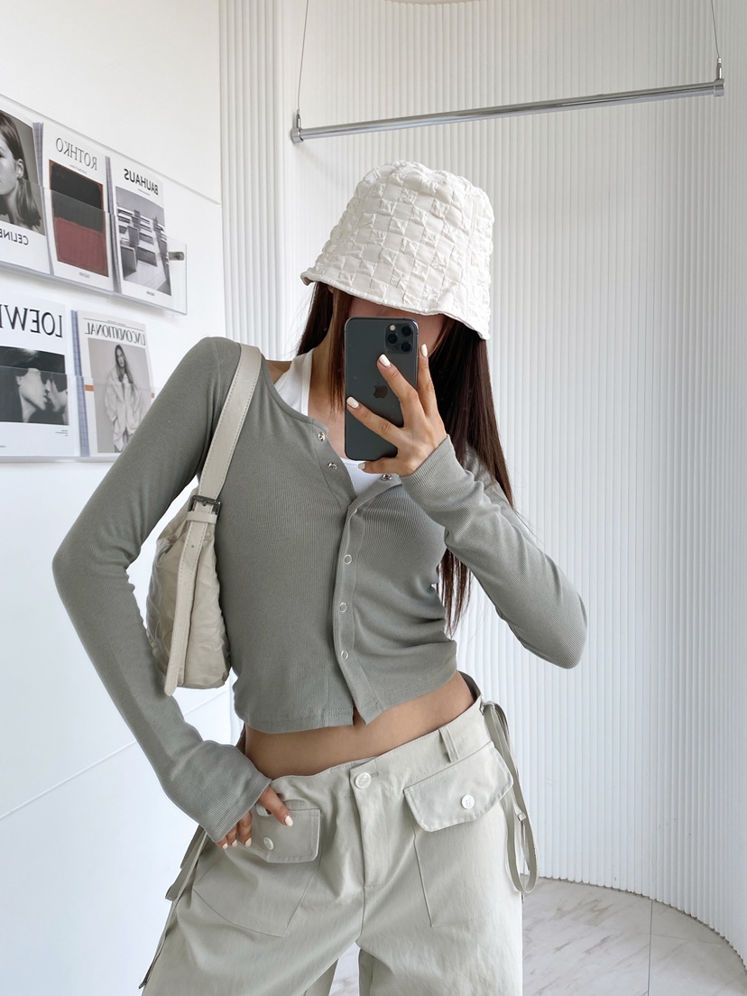 CLOTH韓國直郵㊣東大門實拍女裝新款推薦休閑熱賣套裝掛脖開衫CLOTH套裝