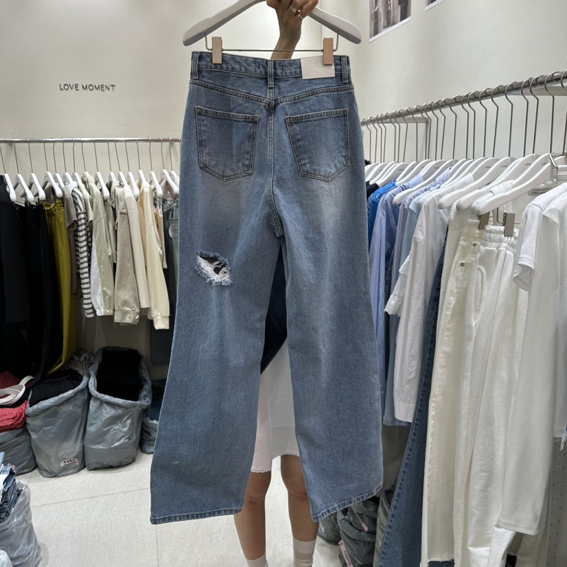 LOVE MOMENT直郵韓國代購㊣女裝新品25春夏職業人氣牛仔褲LOVE MOMENT牛仔褲