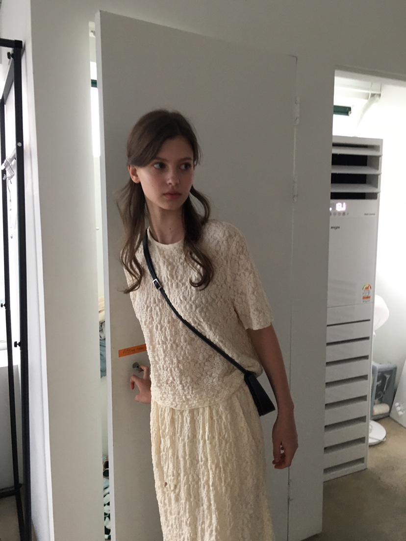 SOAPYROOM韓國代購女裝新款真品25春夏推薦人氣時尚襯衫蕾絲衫SOAPYROOM襯衫/蕾絲衫