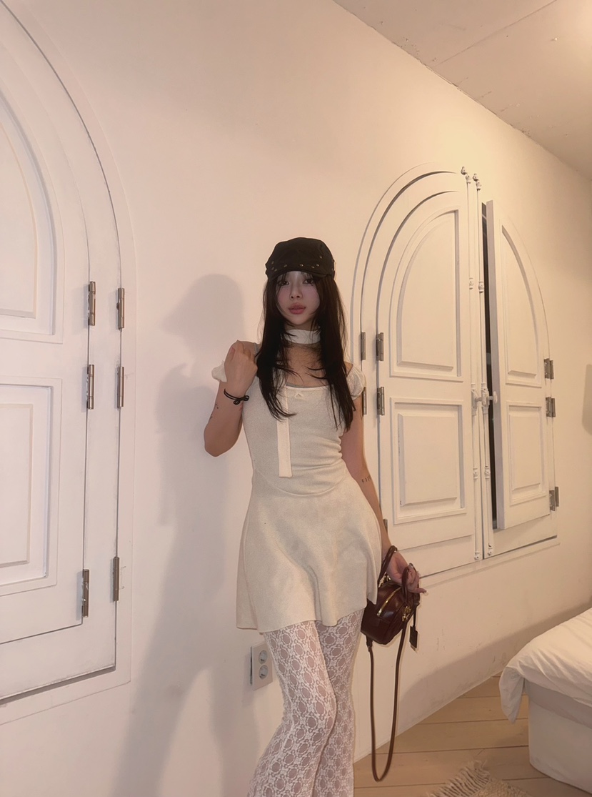 RIBBON直郵韓國代購㊣女裝新款休閑推薦25春夏連衣裙含脖帶RIBBON連衣裙