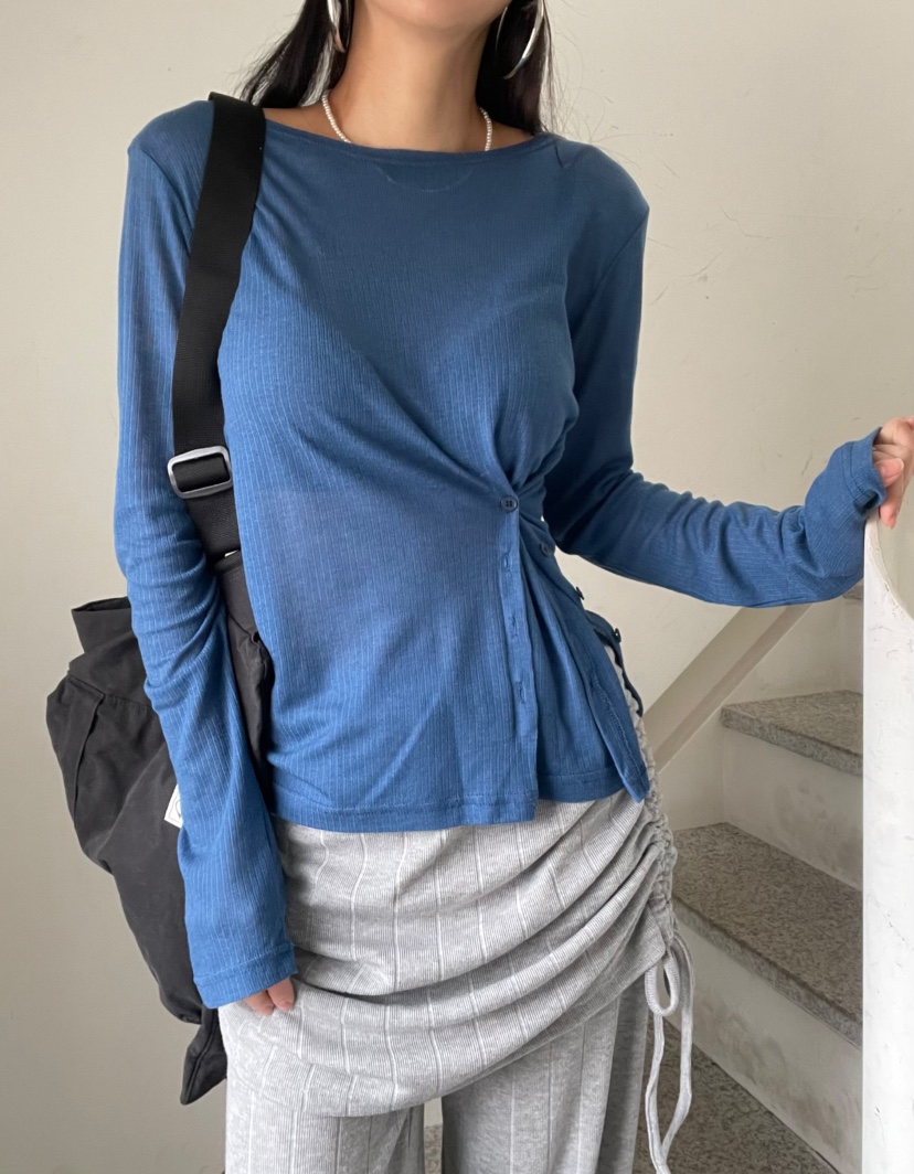 REIZ直郵韓國代購㊣女裝新品推薦人氣休閑職業時尚熱賣長袖T恤REIZ長袖T恤