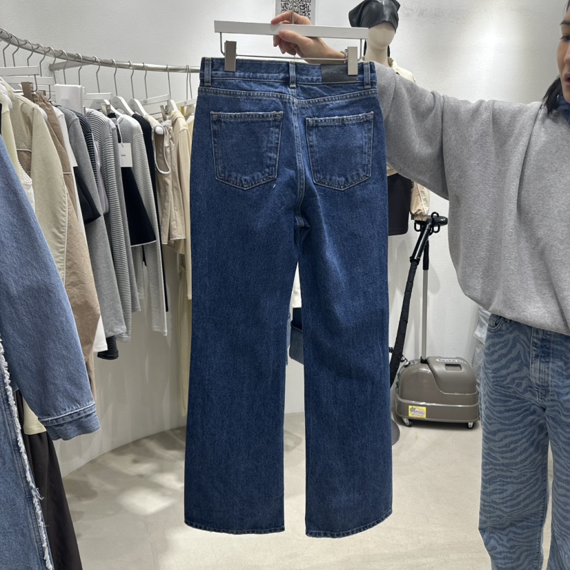 INNI韓國直郵㊣東大門實拍女裝新款時尚熱賣25春夏牛仔褲修身inni牛仔褲