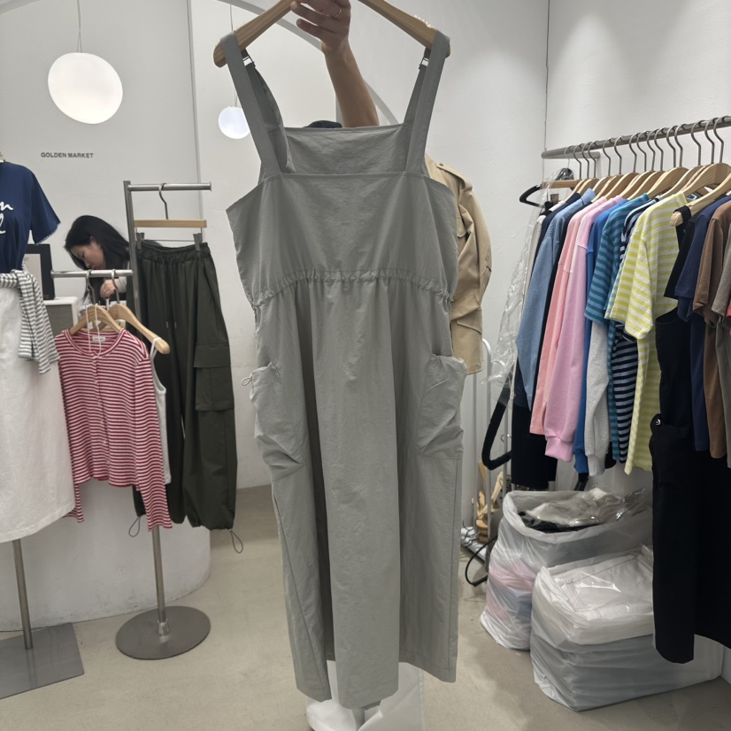 GOLDEN MARKET韓國代購女士新品25春夏真品職業推薦連衣裙GOLDEN MARKET連衣裙