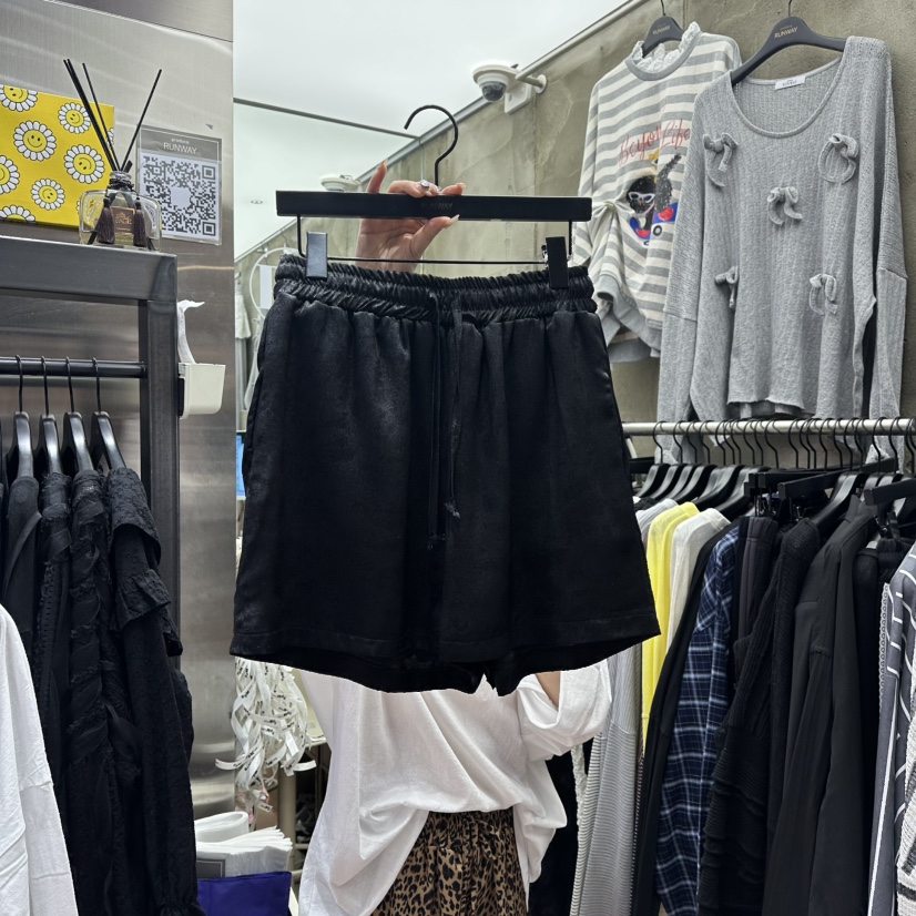 RUNWAY-런웨이韓國代購女士新品真品時尚推薦熱賣25春夏短褲RUNWAY短褲圖色2