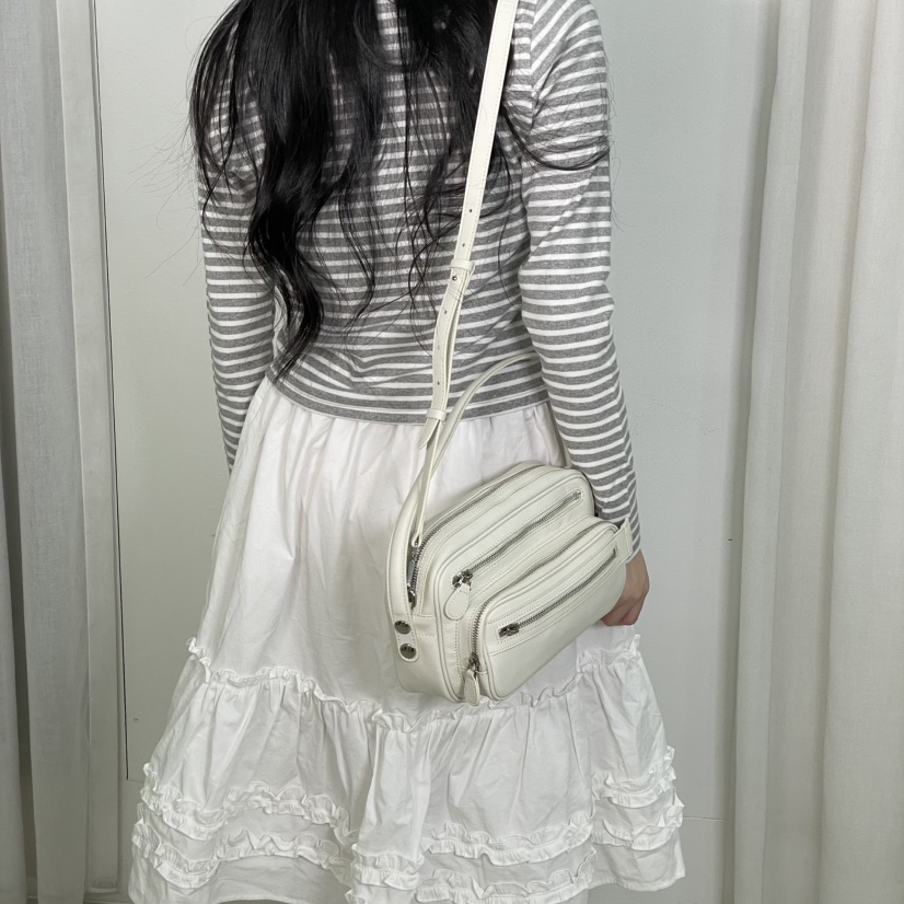 J PLACE東大門實拍女裝新款真品職業推薦25春夏人氣手提包J PLACE手提包