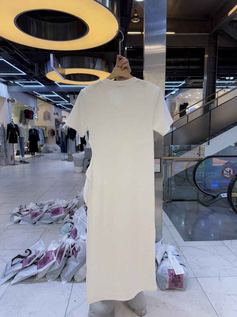 PLUM-q東大門直郵女裝新品熱賣真品推薦時尚職業人氣連衣裙PLUM連衣裙