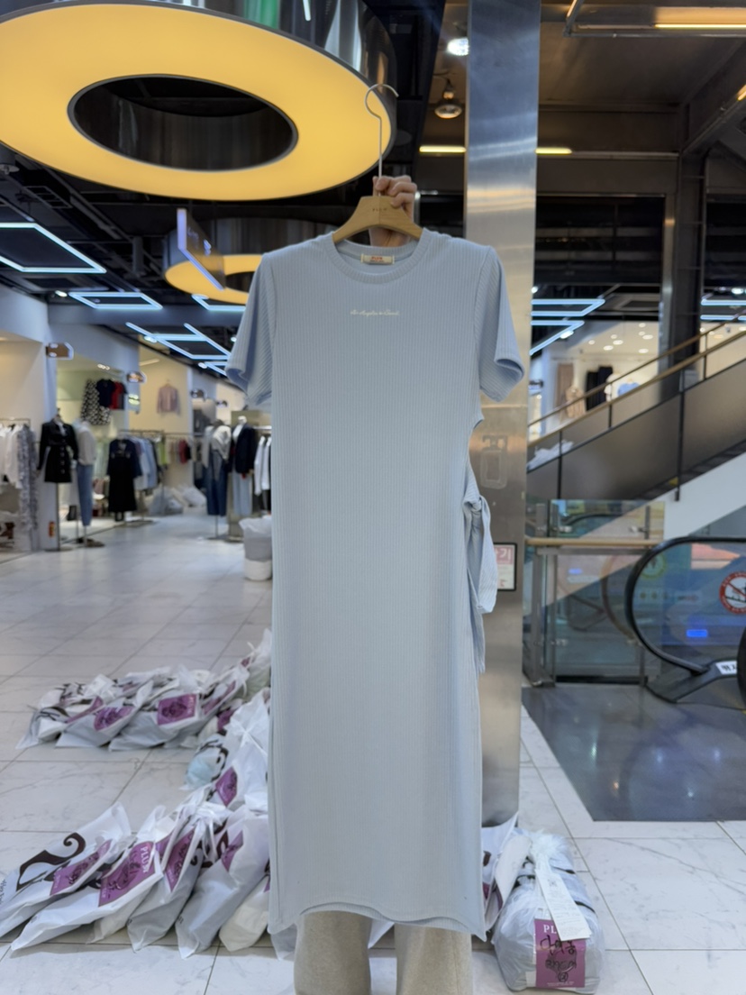 PLUM-q東大門直郵女裝新品熱賣真品推薦時尚職業人氣連衣裙PLUM連衣裙圖色2