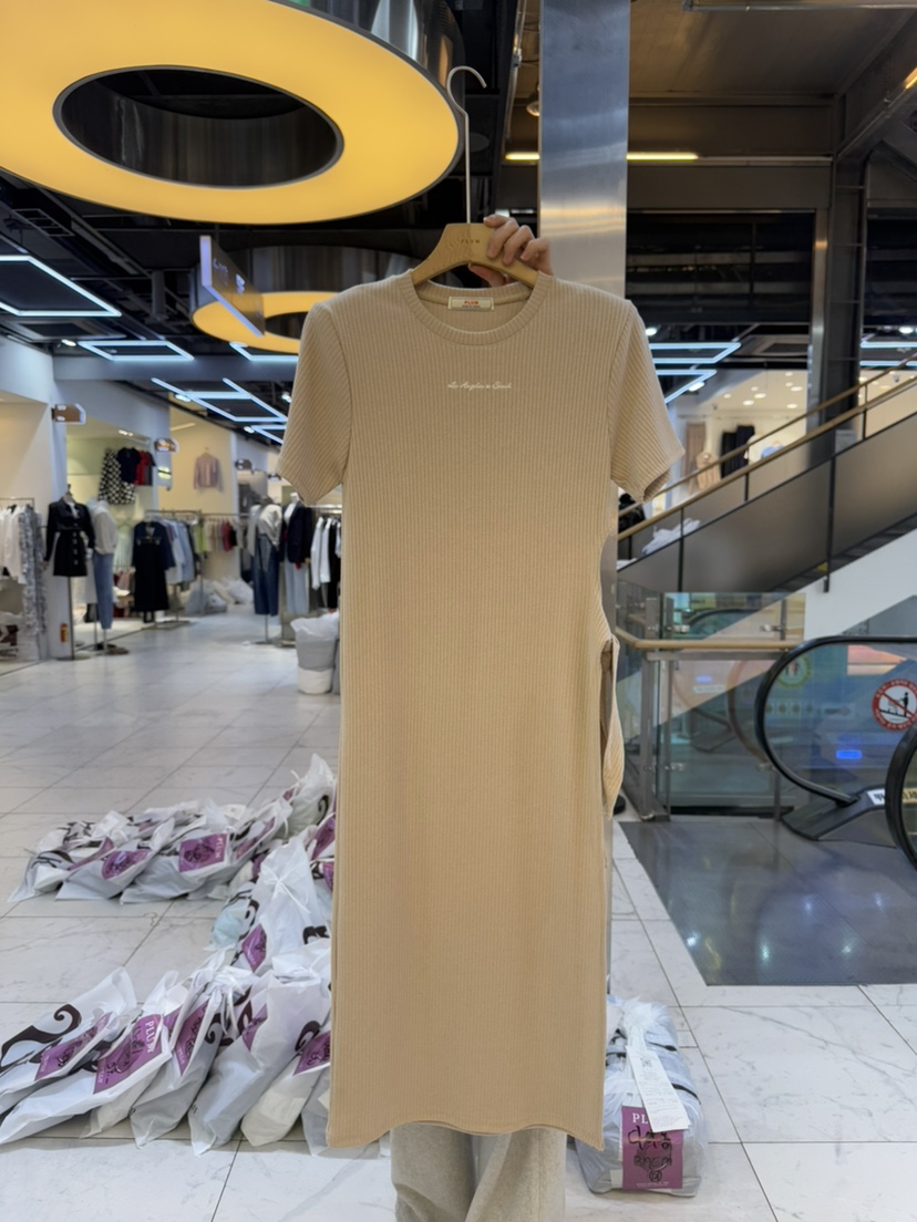 PLUM-q東大門直郵女裝新品熱賣真品推薦時尚職業人氣連衣裙PLUM連衣裙圖色4