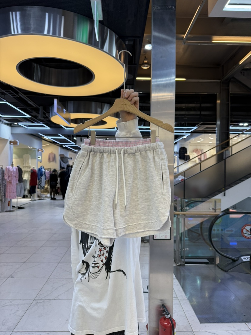 PLUM-q韓國代購女士新品人氣真品熱賣職業25春夏時尚推薦短褲PLUM短褲圖色2