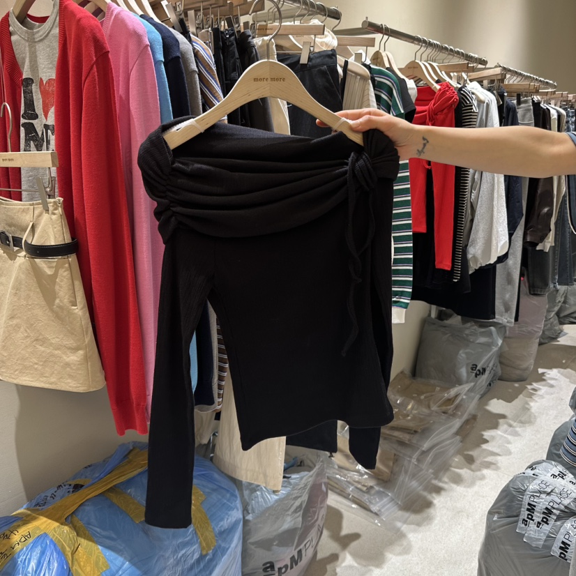 MOREMORE韓國直郵女士新品休閑熱賣真品推薦人氣時尚長袖T恤more more長袖T恤圖色2