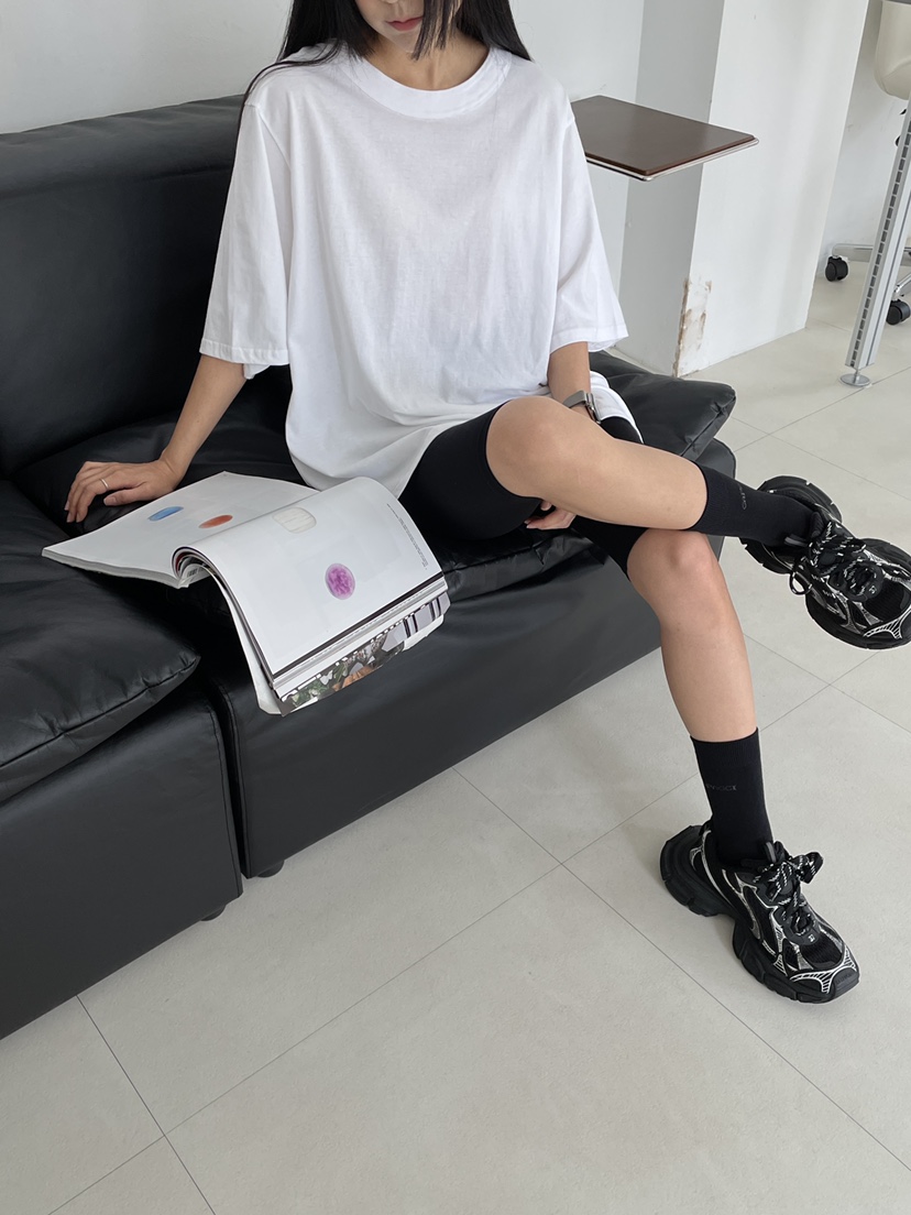MUSHROOM EFFECT東大門直郵女裝新品職業熱賣時尚真品推薦T恤MUSHROOM EFFECTT恤