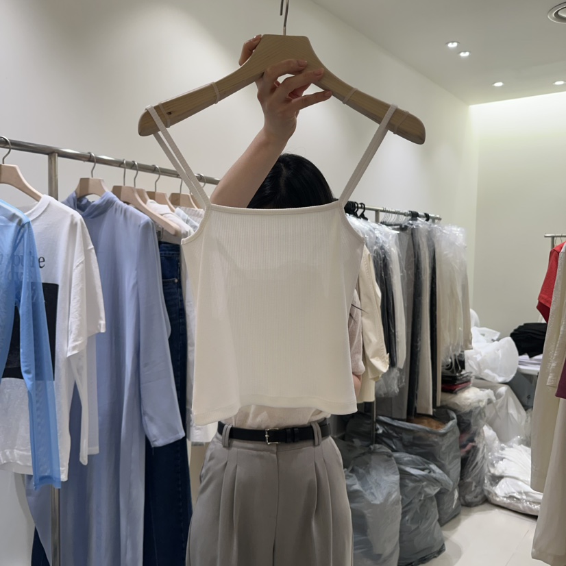 AVECNOUS韓國直郵㊣東大門實拍女裝新品人氣時尚休閑吊帶背心AVECNOUS吊帶/背心圖色2