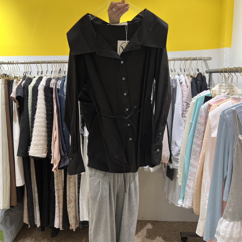 LE MASTERPLACE韓國直郵㊣女裝新品熱賣人氣襯衫蕾絲衫含腰繩Le masterpiece襯衫/蕾絲衫圖色3