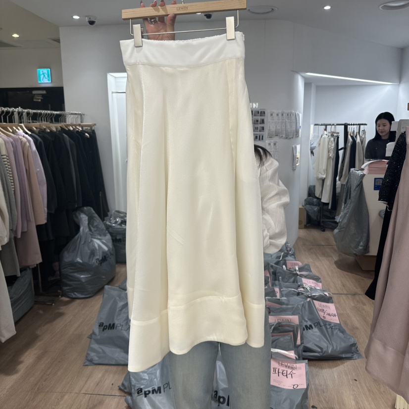 LEWIN韓國直郵㊣女裝新款職業人氣時尚推薦25春夏休閑熱賣長裙LEWIN長裙圖色2