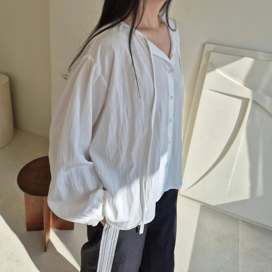 GOBSLMURI-곱슬머리-T韓國直郵㊣女裝新品人氣襯衫蕾絲衫GOBSLMURI-2件起襯衫/蕾絲衫