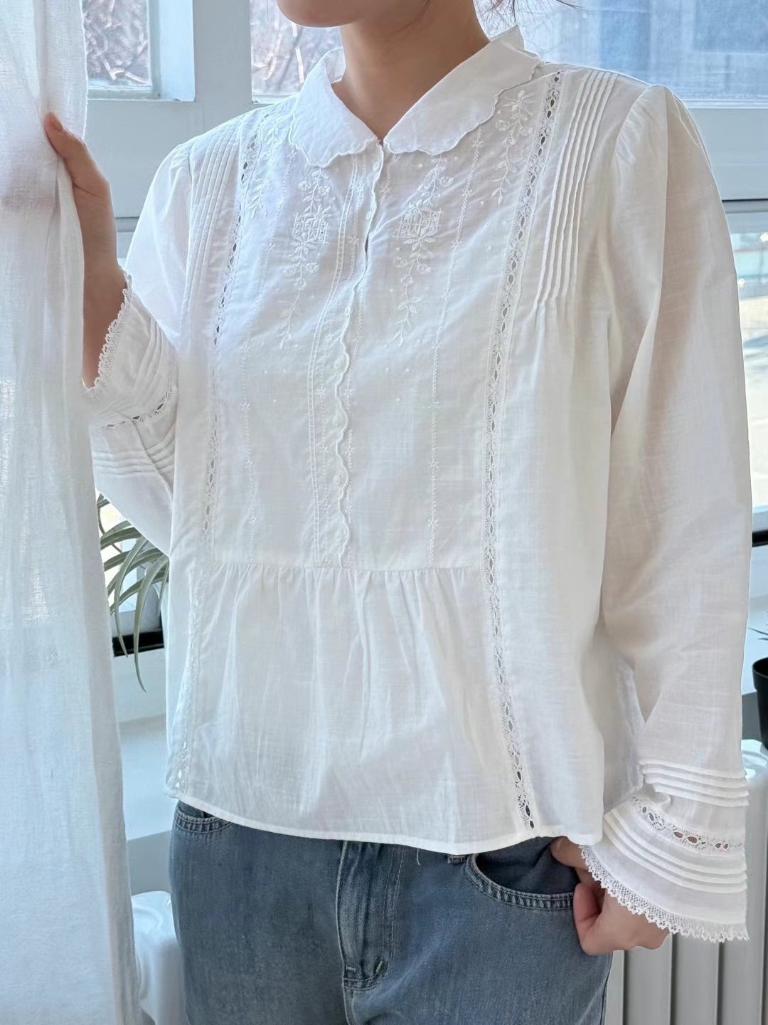 BROTE韓國直郵㊣東大門實拍女裝新品人氣推薦時尚襯衫蕾絲衫BROTE襯衫/蕾絲衫