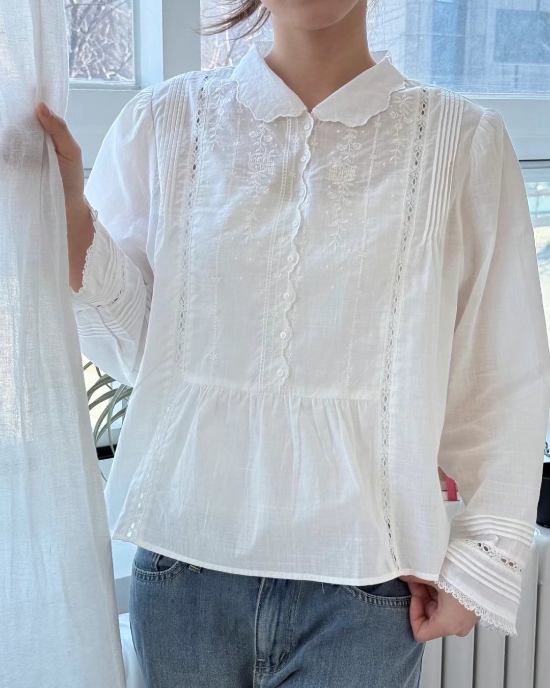 BROTE韓國直郵㊣東大門實拍女裝新品人氣推薦時尚襯衫蕾絲衫BROTE襯衫/蕾絲衫
