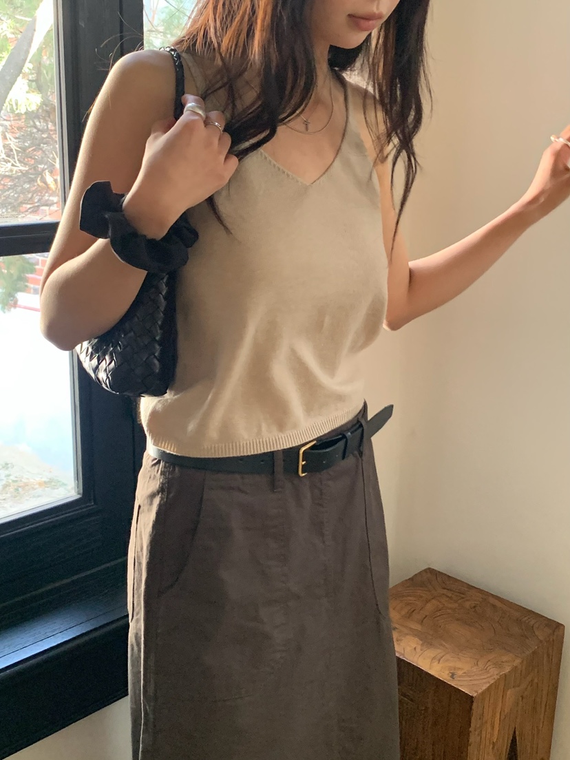 BLEECKER東大門直郵女裝新品休閑推薦職業熱賣25春夏吊帶背心BLEECKER吊帶/背心