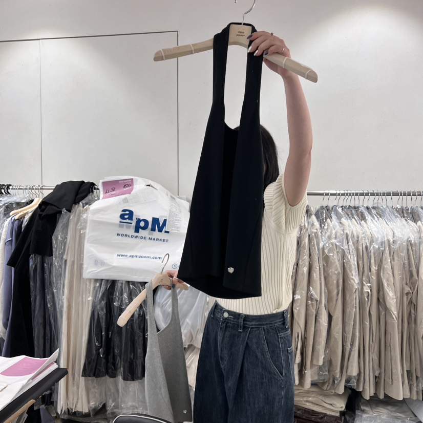 SHOP POSTER東大門代購女士新款熱賣人氣時尚真品吊帶背心SHOP_POSTER吊帶/背心圖色2