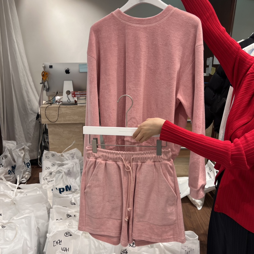 UNDERSTANDING東大門實拍女裝新款職業休閑熱賣時尚推薦衛衣UNDERSTANDING衛衣