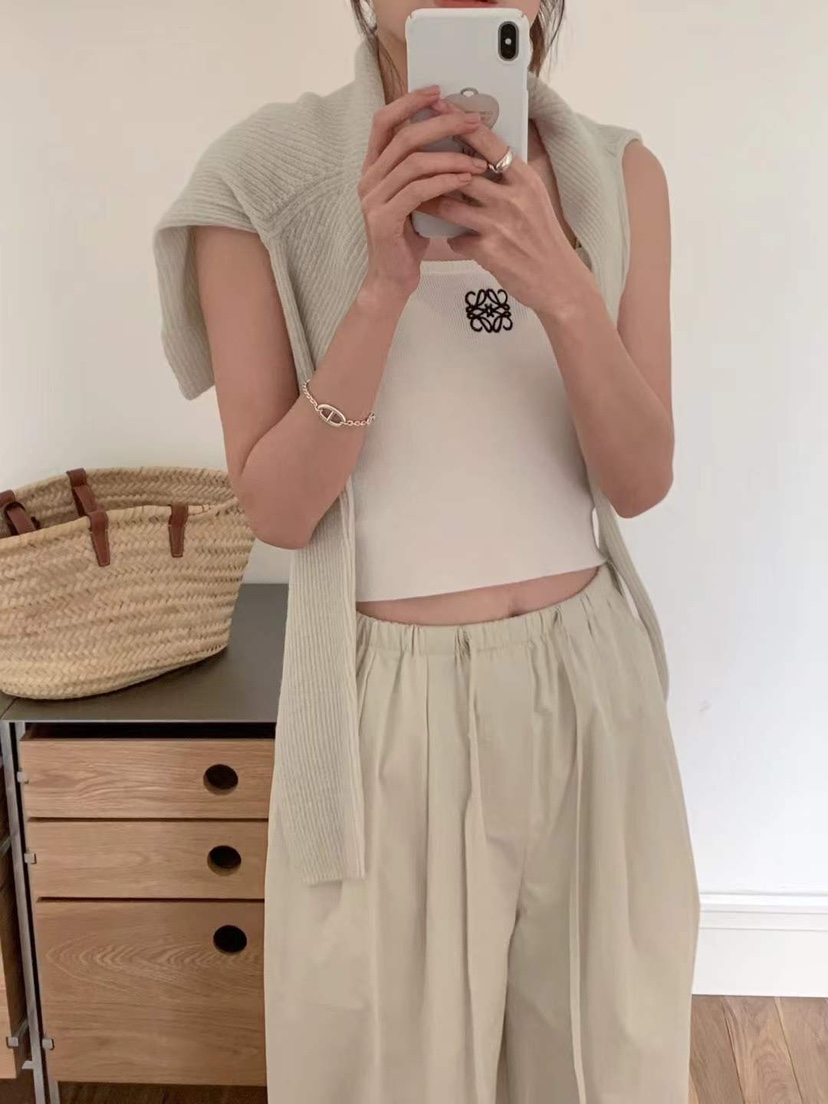 CRONG東大門實拍女裝新品人氣職業熱賣25春夏時尚推薦吊帶背心CRONG吊帶/背心