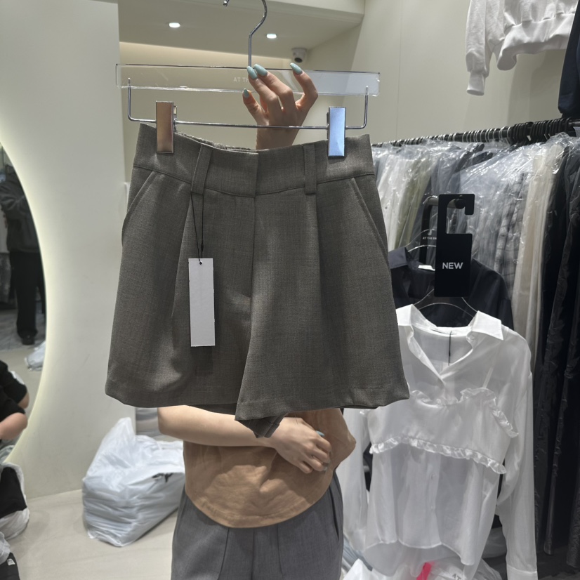 AT THE END韓國直郵㊣女裝新品熱賣25春夏休閑人氣推薦短褲AT THE END短褲