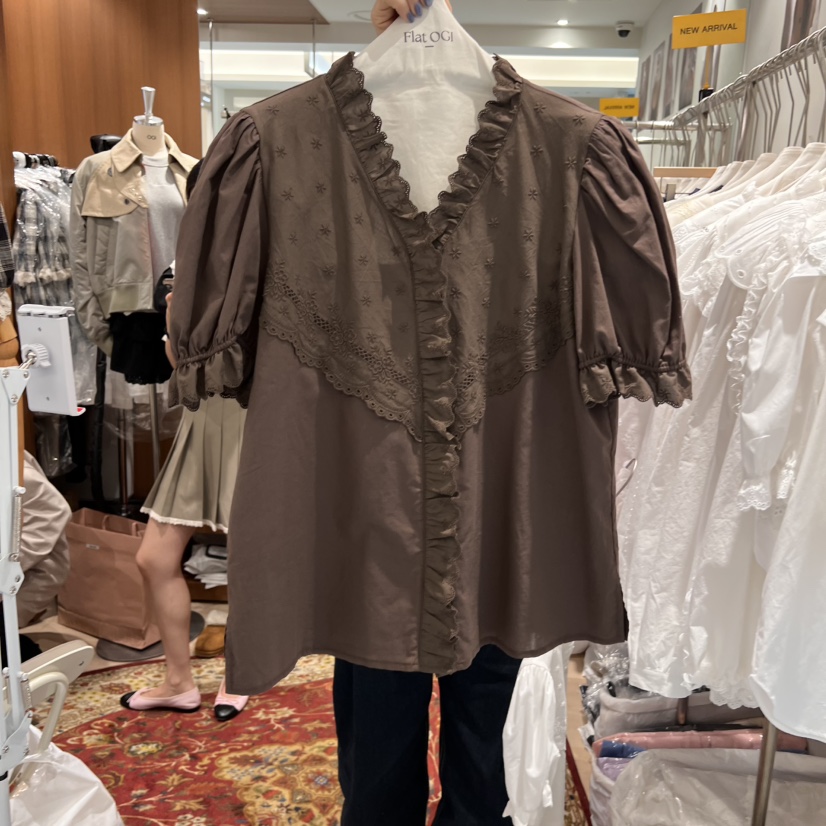 OGI韓國直郵㊣女裝新品休閑25春夏人氣推薦熱賣時尚襯衫蕾絲衫FLat OGI襯衫/蕾絲衫圖色2