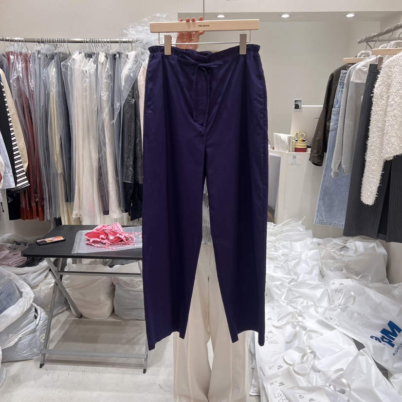 FRE韓國直郵㊣東大門實拍女裝新品熱賣休閑職業時尚推薦休閑褲FRE休閑褲圖色2