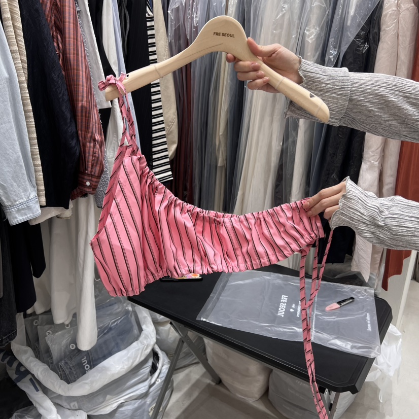 FRE韓國㊣直郵東大門代購女裝新款時尚人氣推薦休閑吊帶背心FRE吊帶/背心圖色2