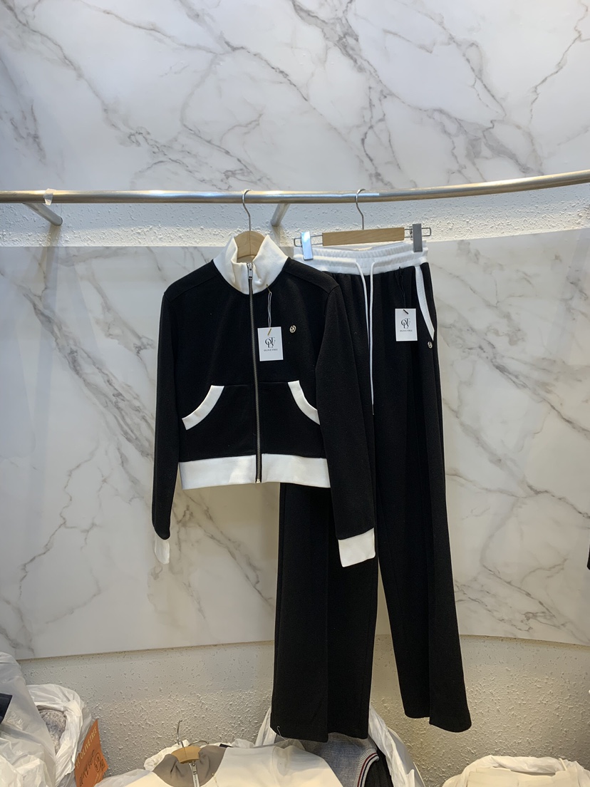 OLIVE TrEE韓國直郵㊣東大門實拍女裝新品25春夏推薦套裝套裝OLIVE TrEE套裝圖色3