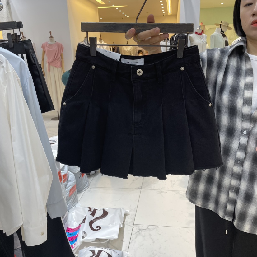 A2/D2韓國㊣直郵東大門代購女裝新品25春夏時尚休閑人氣短裙A2/D2短裙圖色1