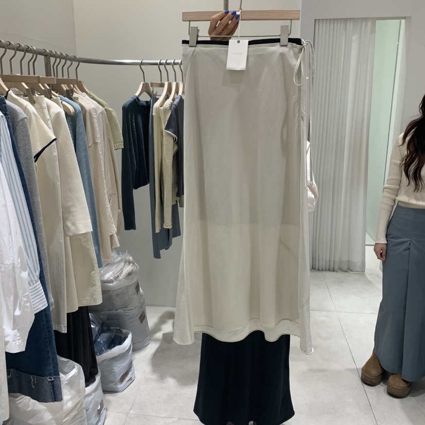GLOW AND NYMPH韓國代購女士新款25春夏熱賣推薦人氣長裙GLOW AND NYMPH長裙圖色1
