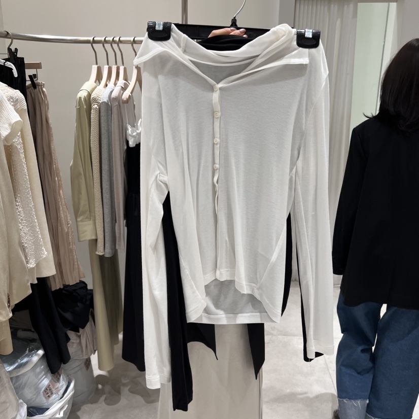 GLOW AND NYMPH韓國代購女士新品推薦熱賣25春夏人氣長袖T恤GLOW AND NYMPH長袖T恤圖色2