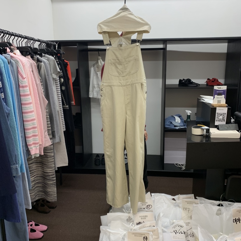 UNANSWERED-MYSTERY東大門實拍女裝新品推薦真品休閑背帶褲UNANSWERED/MYSTERY背帶褲