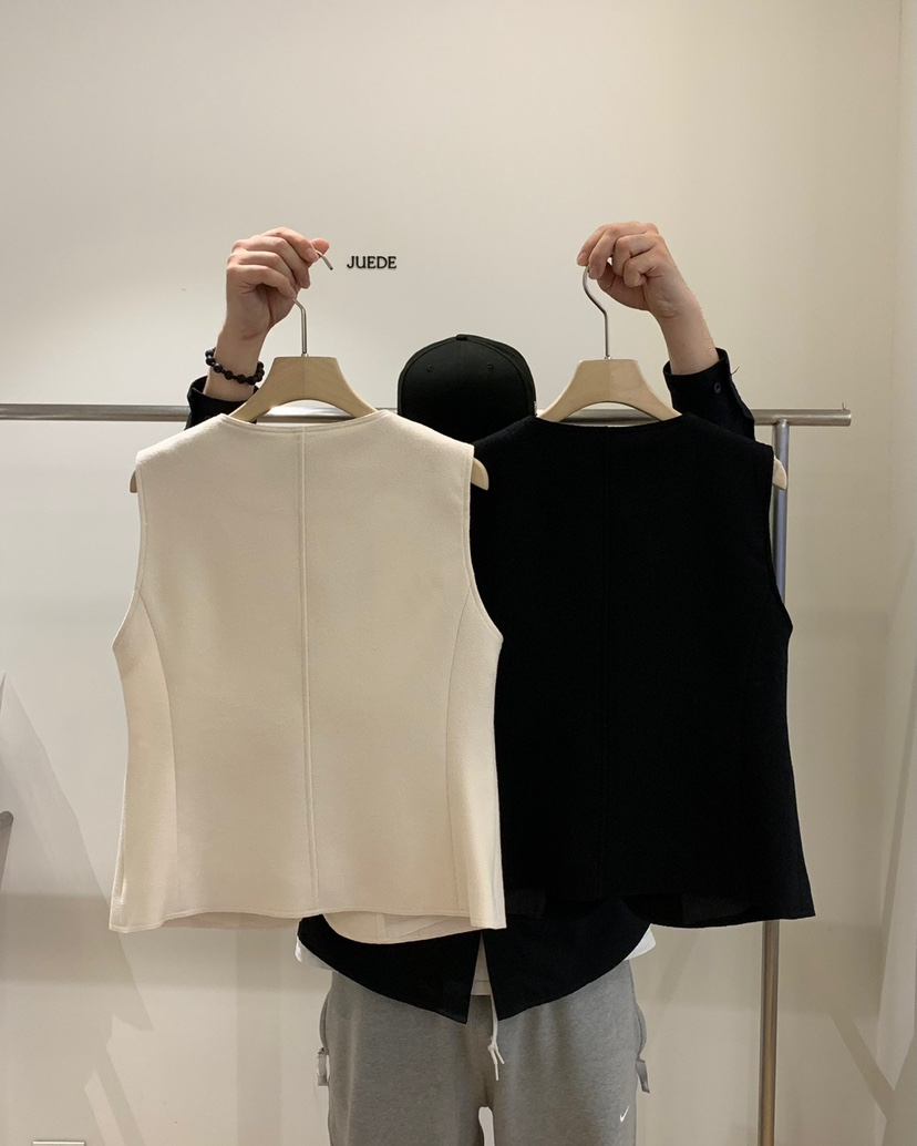 JUEDE(此品牌容易投訴)韓國直郵㊣女裝新款推薦職業25春夏馬甲JUEDE馬甲