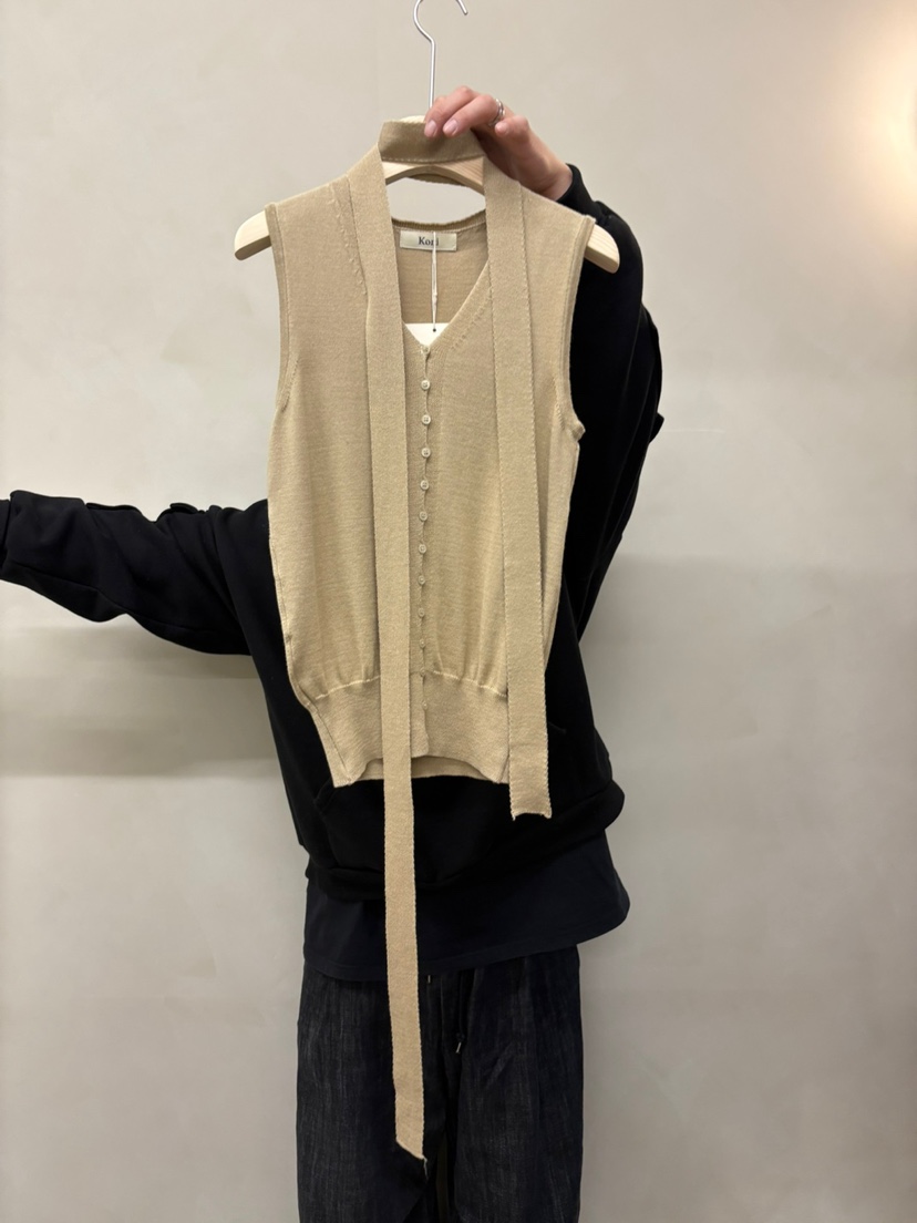 KONI韓國直郵㊣東大門實拍女裝新品職業人氣時尚馬甲含脖帶KONI馬甲圖色5