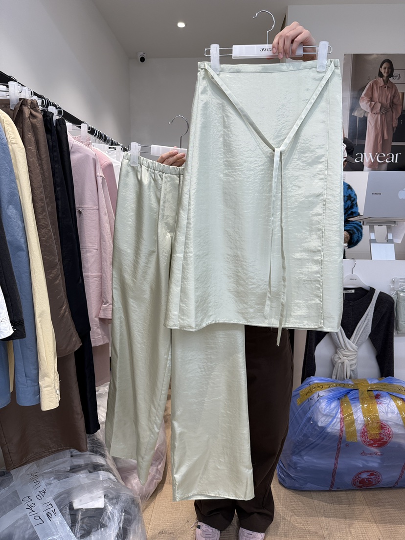 RUMIRU/AWEAR韓國直郵女裝新品熱賣真品半身裙中短裙不含褲子awear/RUMIRU半身裙/中短裙