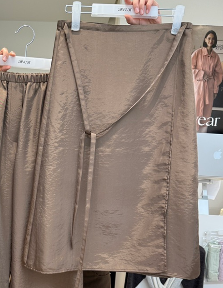 RUMIRU/AWEAR韓國直郵女裝新品熱賣真品半身裙中短裙不含褲子awear/RUMIRU半身裙/中短裙圖色3