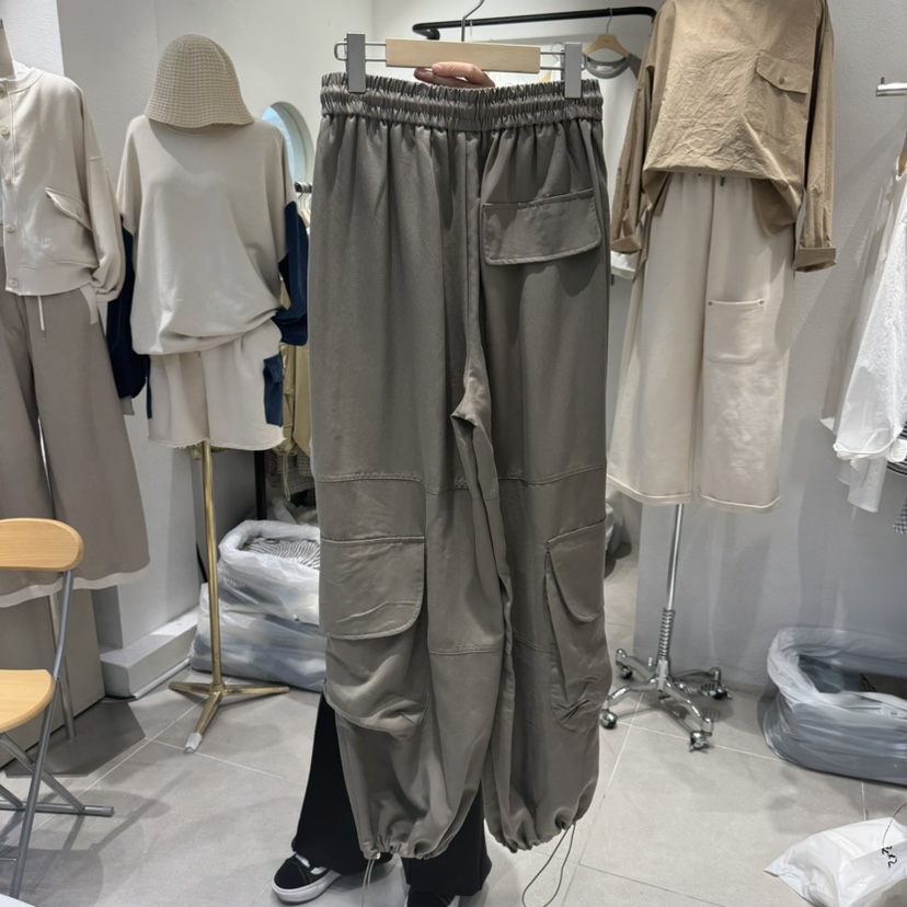 IN KIRA韓國直郵㊣東大門實拍女裝新品25春夏熱賣時尚休閑褲IN KIRA休閑褲