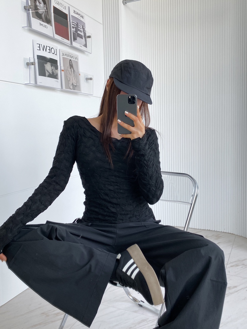 CLOTH韓國直郵㊣東大門實拍女裝新款休閑推薦人氣時尚長袖T恤CLOTH長袖T恤