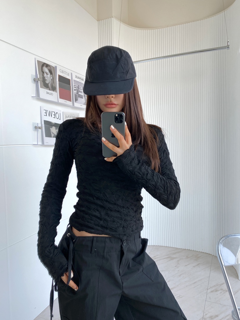CLOTH韓國直郵㊣東大門實拍女裝新款休閑推薦人氣時尚長袖T恤CLOTH長袖T恤圖色2