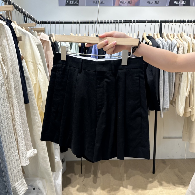 OVERTAKE東大門實拍女裝新品真品職業熱賣25春夏推薦人氣短褲OVERTAKE短褲圖色2