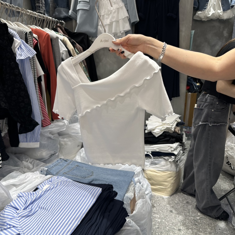 A-DEL東大門直郵女裝新品25春夏熱賣真品時尚休閑職業人氣T恤A-DELT恤圖色2