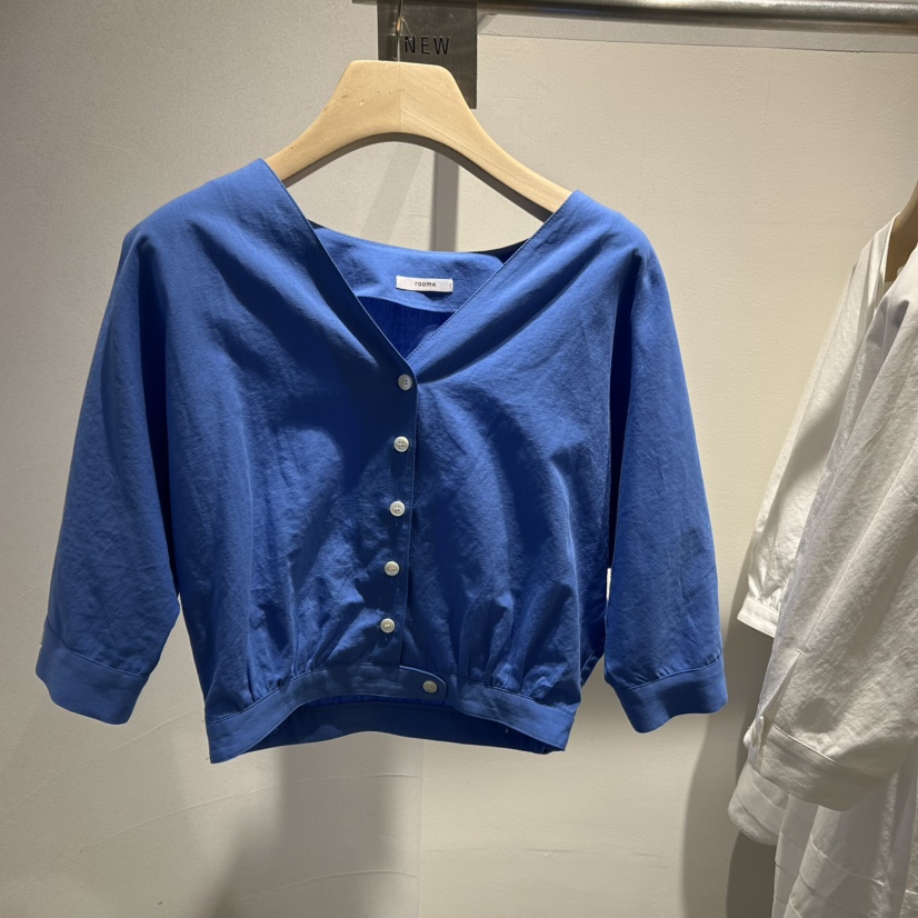 ROOM K-P韓國直郵㊣東大門實拍女裝新品時尚推薦襯衫蕾絲衫ROOM K襯衫/蕾絲衫圖色2