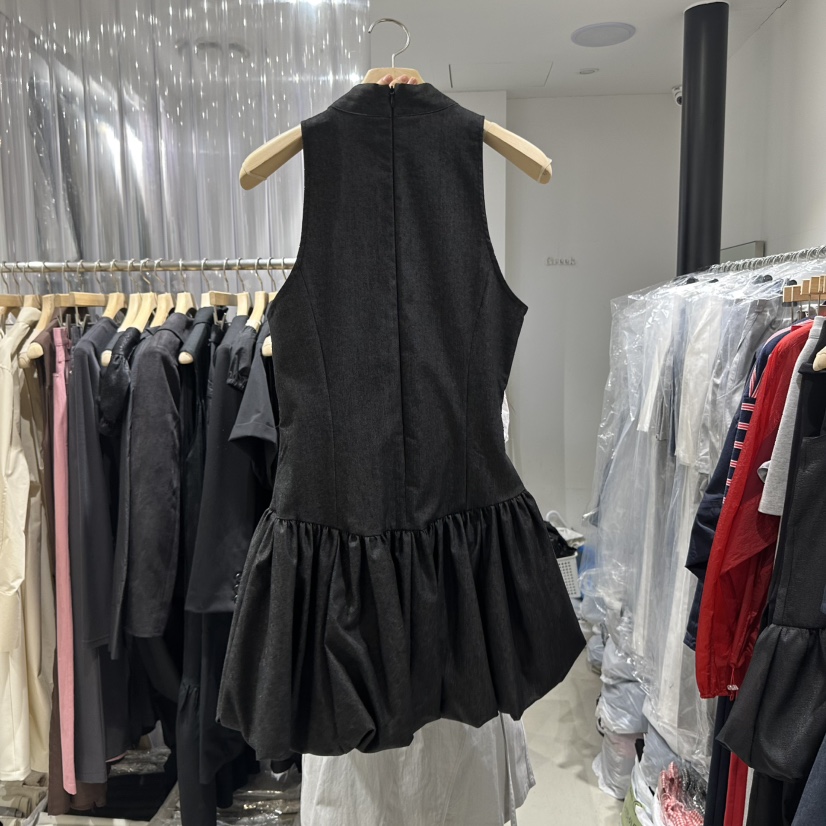 GREEK東大門實拍女士新品25春夏休閑熱賣真品職業時尚連衣裙GREEK連衣裙