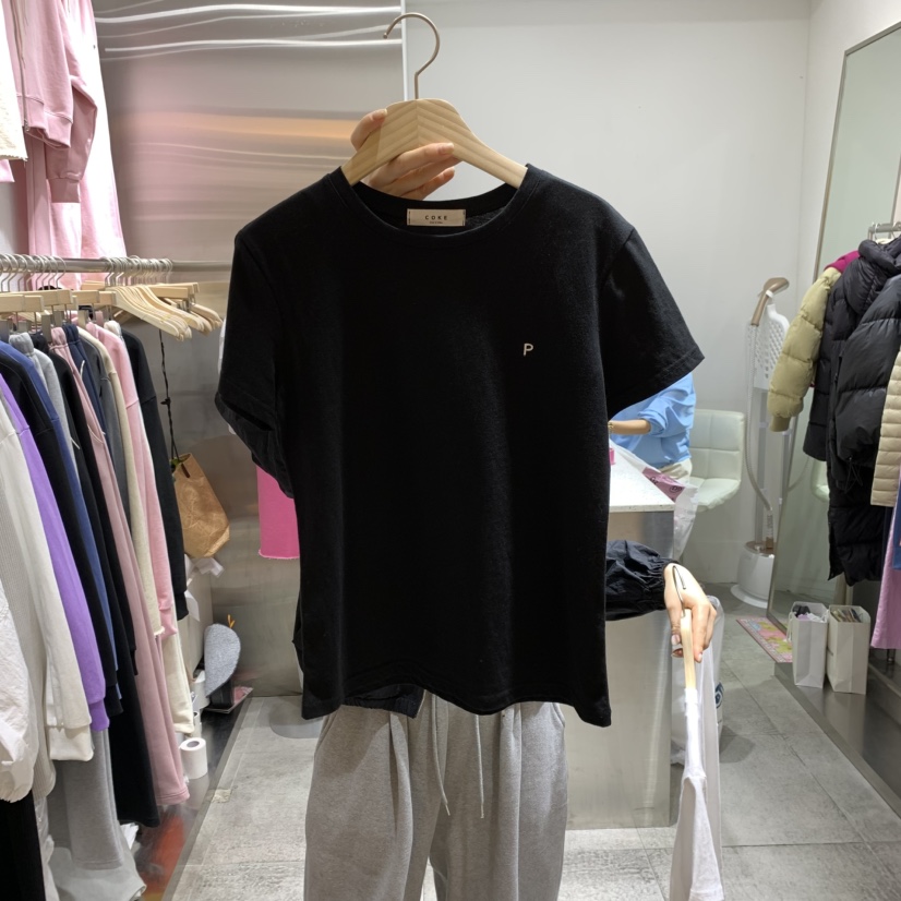 COKE CAKE韓國代購女士新款25春夏真品時尚熱賣人氣T恤刺繡CHAET恤圖色2