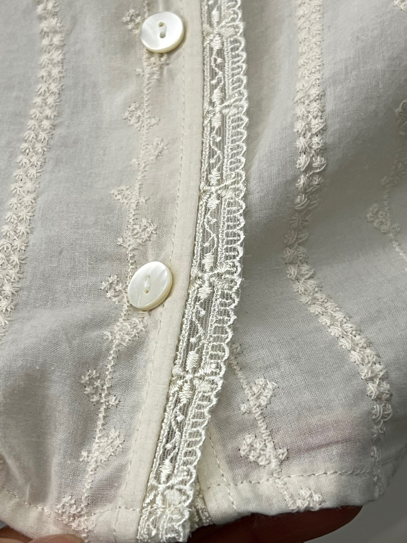 REGULARLY/PLACOR直郵韓國代購㊣女裝新品職業襯衫蕾絲衫刺繡REGULARLY/PLACOR襯衫/蕾絲衫